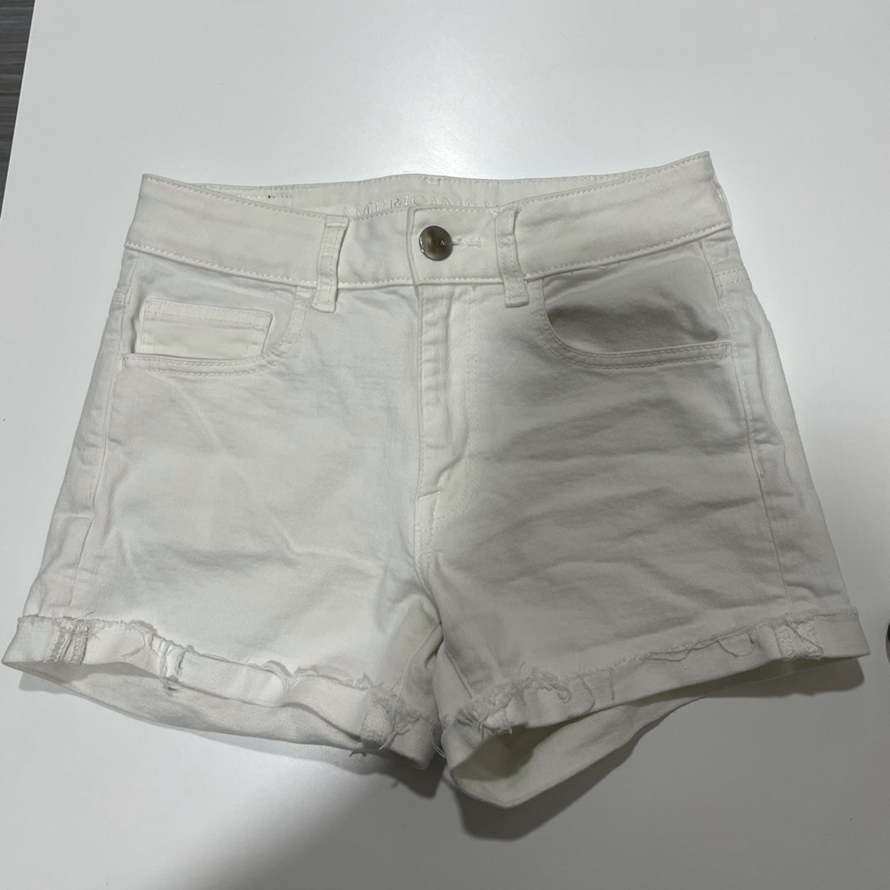 American Eagle white shorts